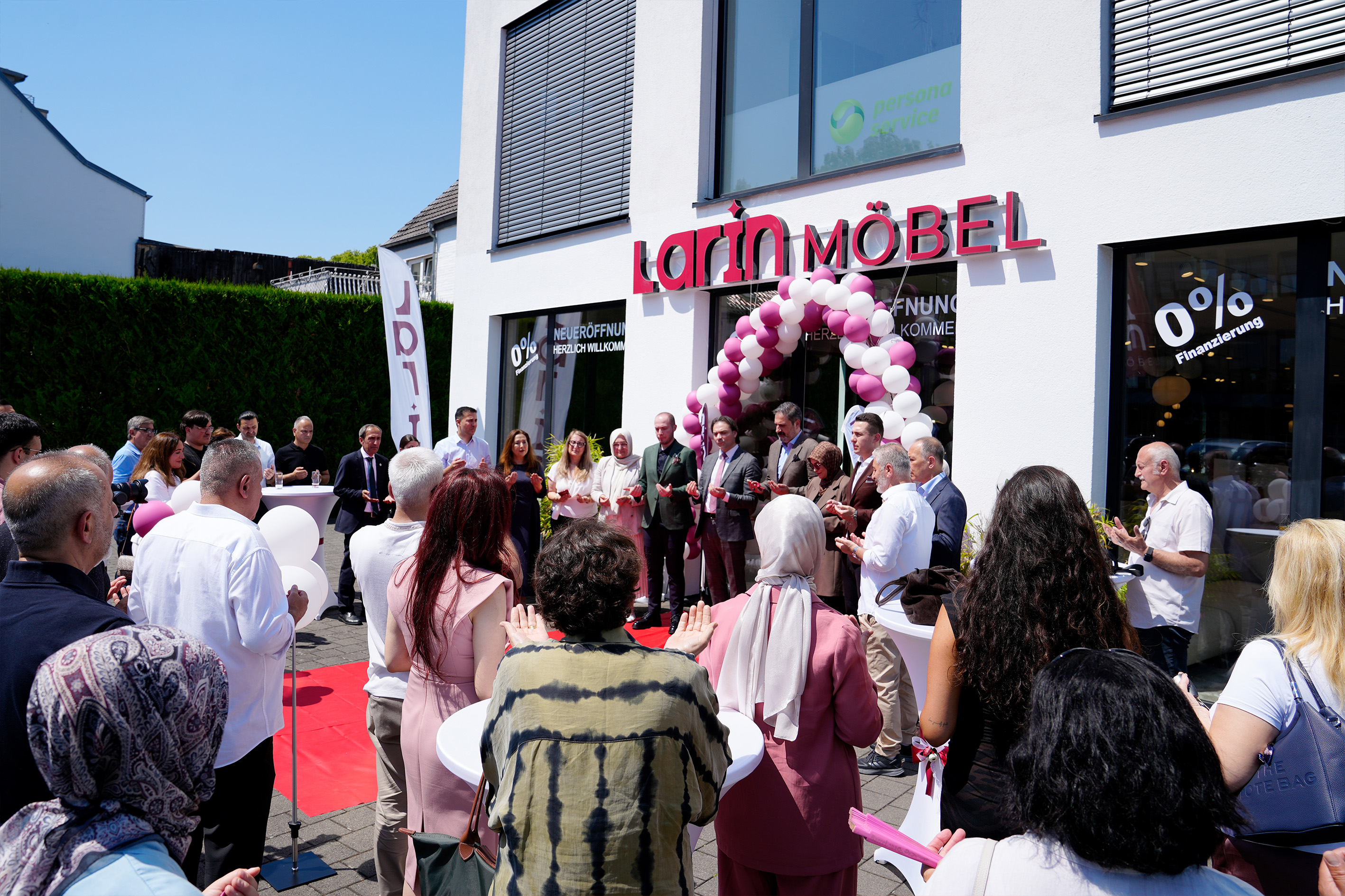 Larin Möbel, Köln'de mobilya sektörüne yeni soluk getirdi
