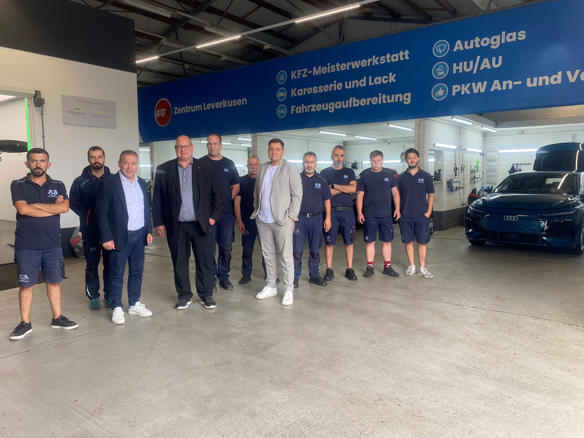 Leverkusen Belediye Başkanı Hebbel, otomotiv işletmesi ASA Service GmbH'yi ziyaret etti