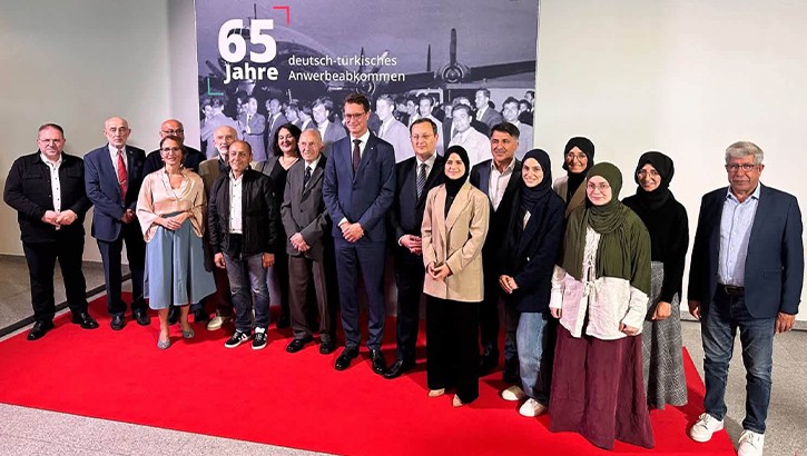 65 yıl önce işçi olarak geldiler, Almanya'nın gelişiminin mimarları oldular