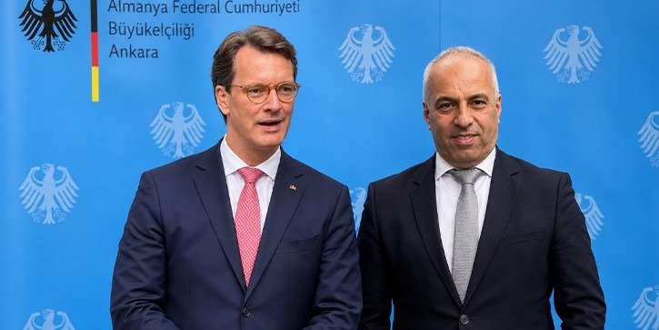 Wüst'ün Türkiye ziyaretinde iş dünyası ve diplomasi buluştu