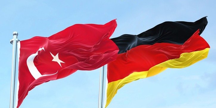 Almanya Türk iş insanlarının vize işlemlerini hızlandırıyor